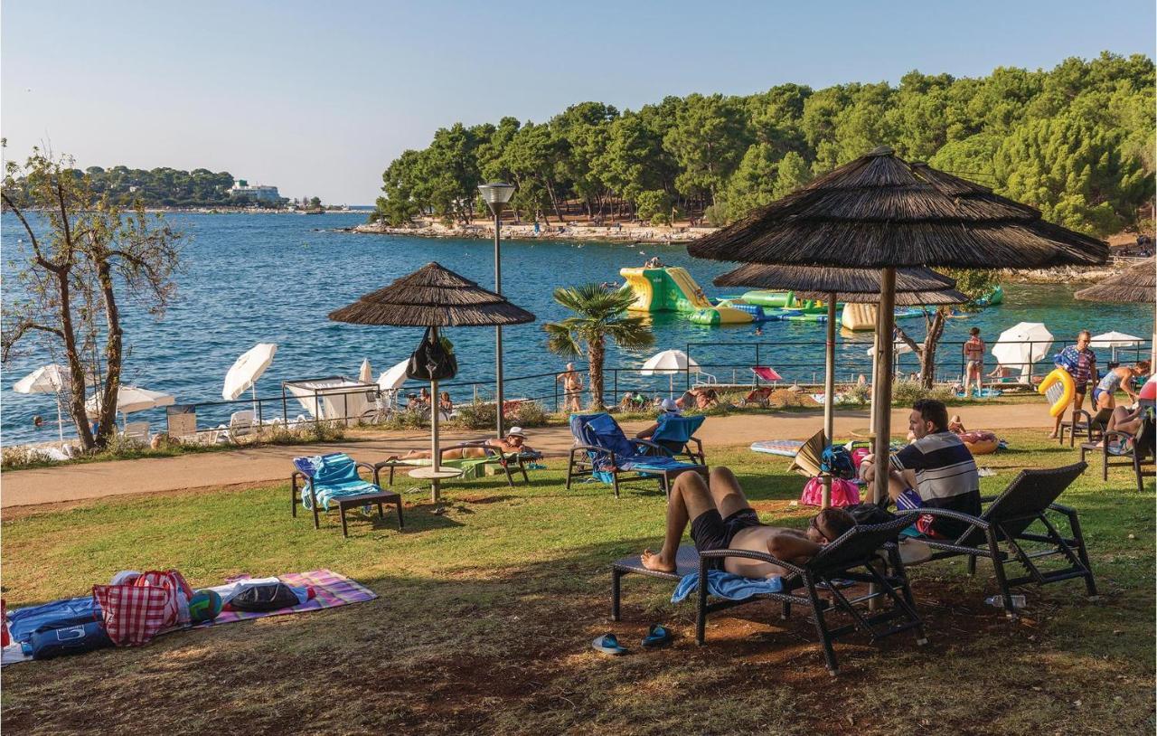 Cozy Apartment In Porec With Wifi Exterior foto