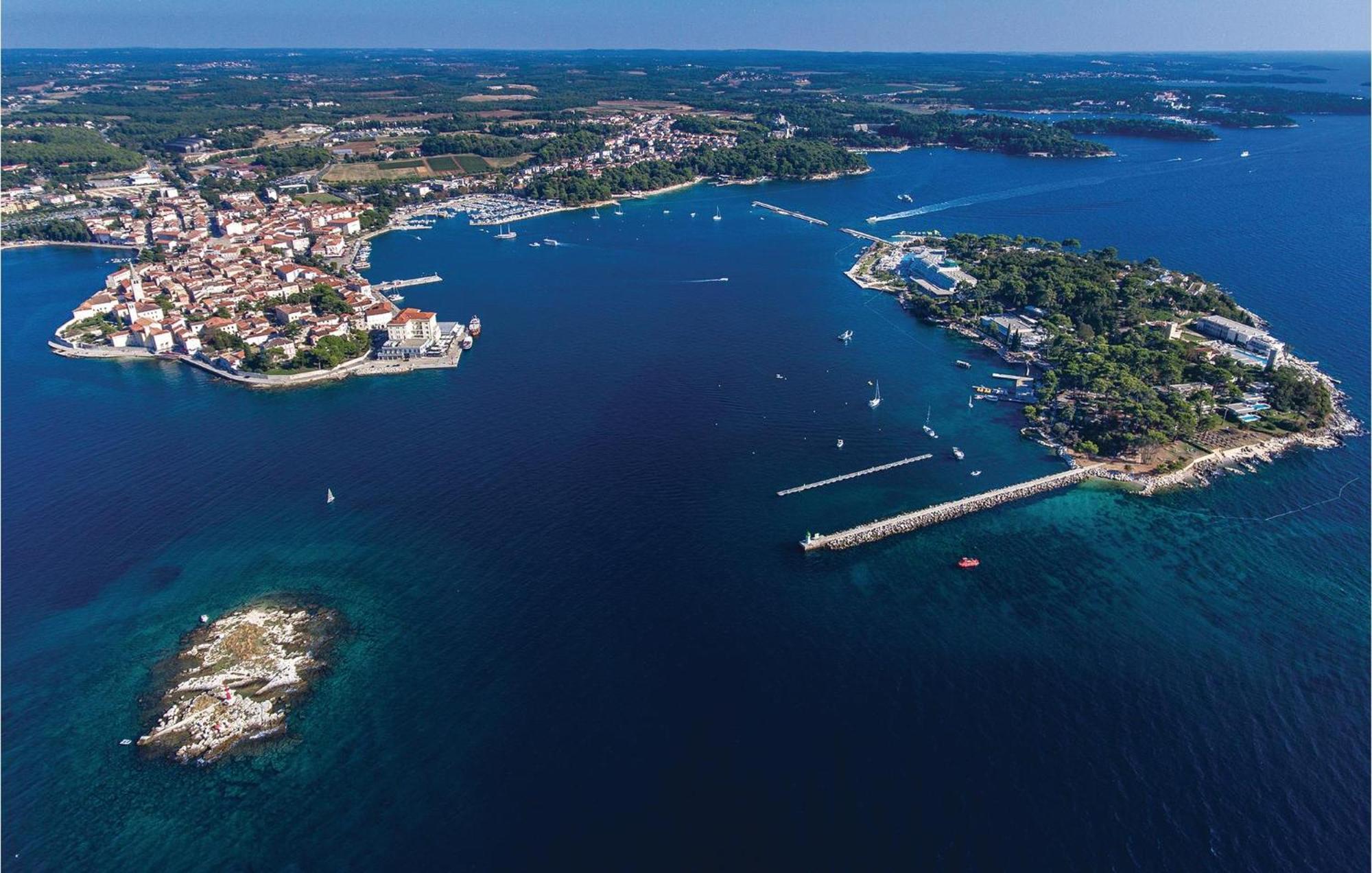 Cozy Apartment In Porec With Wifi Exterior foto