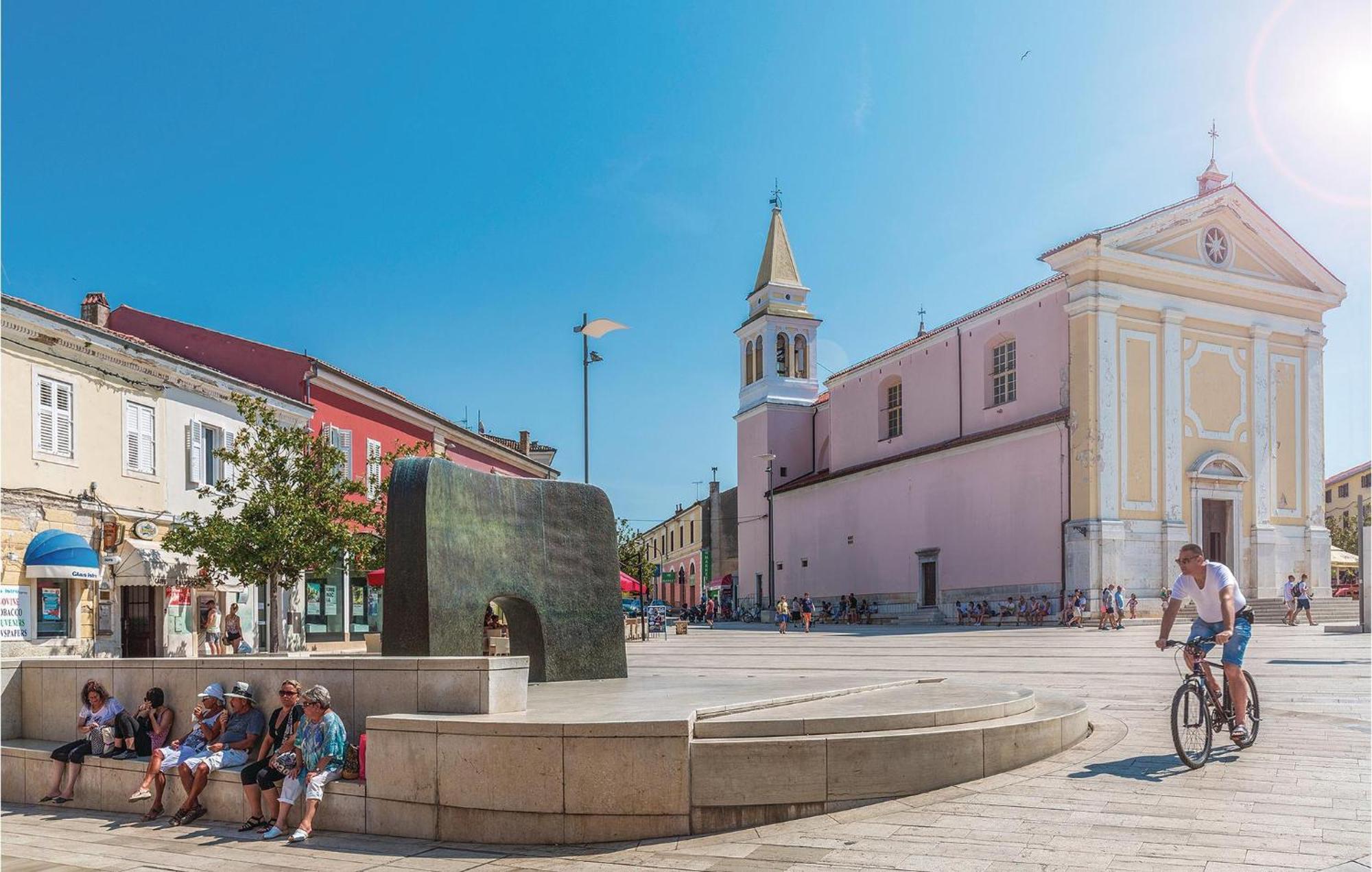 Cozy Apartment In Porec With Wifi Exterior foto